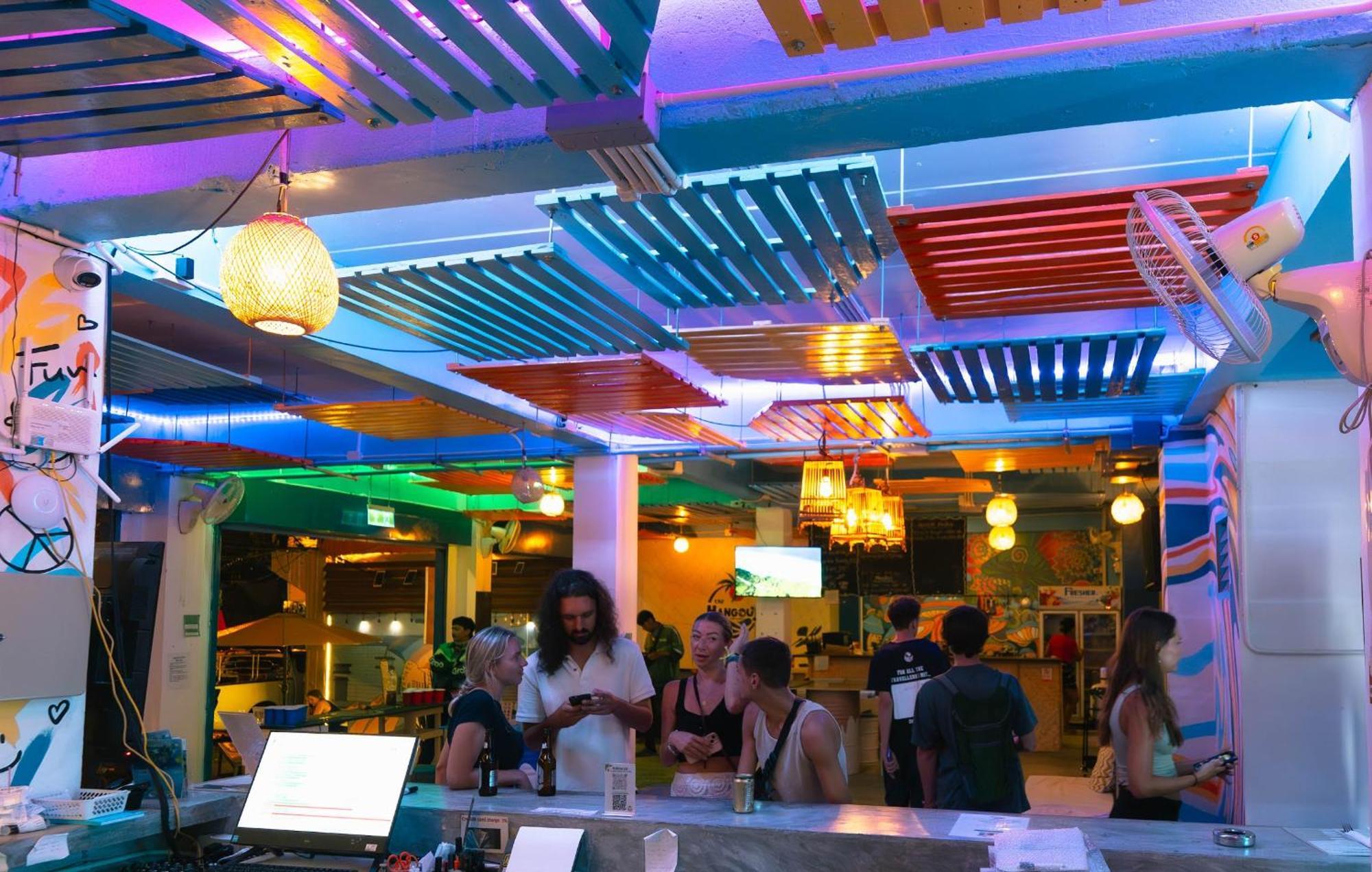 The Hangout Hostel Ao Nang Exterior photo